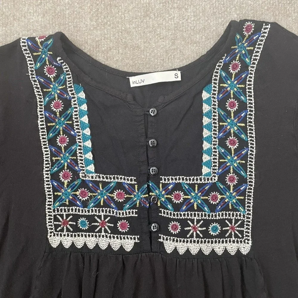 inLUV Shirt Womens Small Black Embroidered Boho Flowy Top Colorful Buttons FLAW - Picture 2 of 10